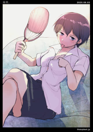 暑さで扇子を使う女性。